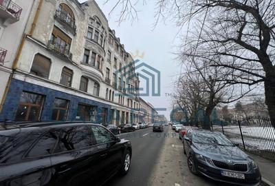 Spațiu comercial, de 730 mp, în Ultracentral - 5