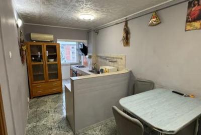 Apartament cu 3 camere decomandat în Republicii - 13
