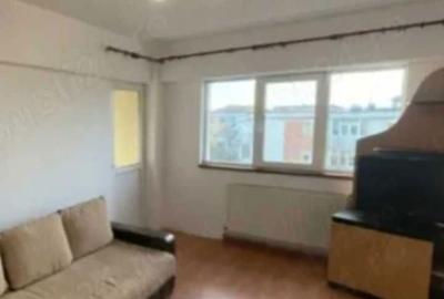 Apartament cu 3 camere decomandat în 1 Mai - 2