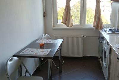 Apartament cu 2 camere semidecomandat în Progresul - 4