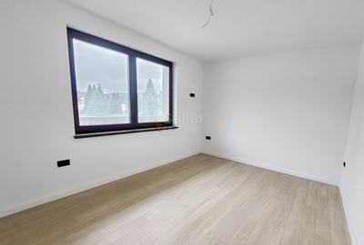 Apartament cu 2 camere decomandat, mobilat în Poiana Brașov - 9