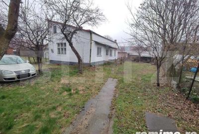Casă cu 3 camere cu Teren 1500 Mp în Rădăuți - 10