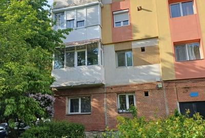 Garsonieră decomandată în Rovine - 2