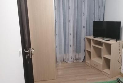 Apartament cu 3 camere semidecomandat în Tomis Nord - 2