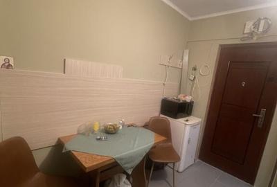 Garsonieră decomandată în Țiglina 1