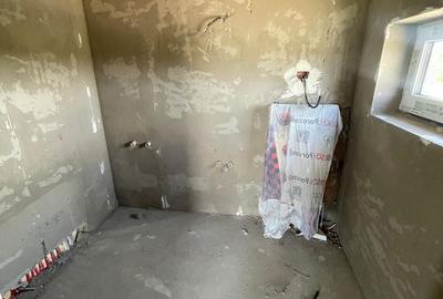 Casă cu 4 camere cu Teren 150 Mp în Central - 11