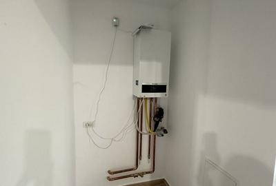 PROIECT DEOSEBIT - 8