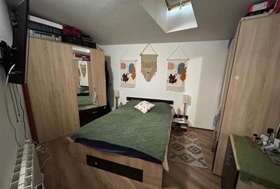 Casă cu 4 camere cu Canalizare în Central - 10