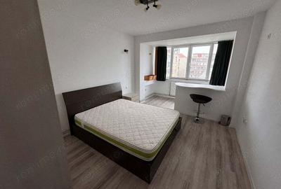 Apartament cu 3 camere semidecomandat în Central - 4