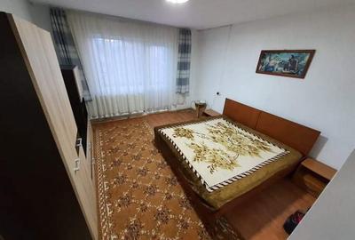 Casă cu 5 camere de închiriat, se acceptă muncitori - Stupini, cod 8250 - 3