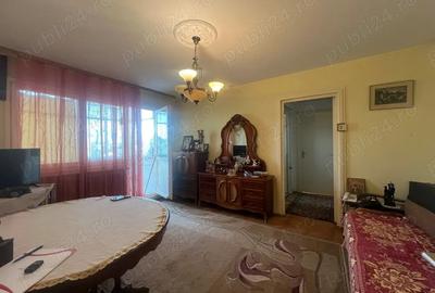Apartament 2 camere - bloc fara risc - zona Podul de Piatra-Cantemir