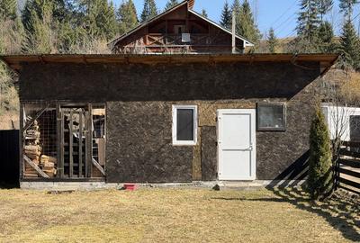 Casă cu 4 camere în Central - 2