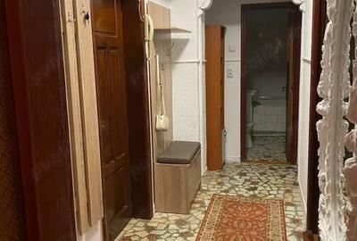 Inchiriez apartament 2 camere - 3