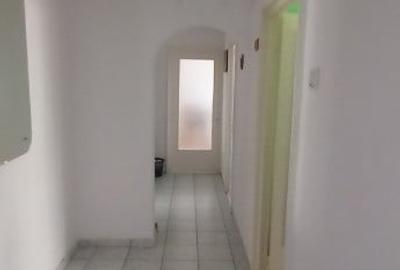 Apartament cu 3 camere decomandat în Central - 7