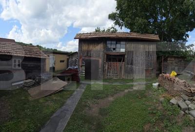 Casă cu 2 camere cu Teren 719 Mp în Chinari