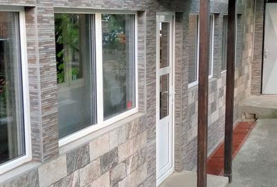 Casă cu 3 camere cu Teren 365 Mp în Central - 2