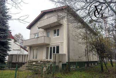 Casa 8 camere | Erou Iancu Nicoale | Teren 842mp - 8