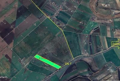 Teren de 45000 mp, în Vest