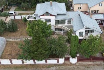 Casă cu 4 camere în Central