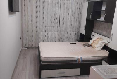 Garsonieră decomandată în Regie