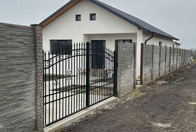 Casă cu 2 camere cu Teren 370 Mp în Ișalnița - 2