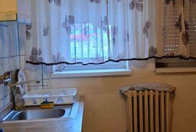 Casă cu 3 camere în Pestișu Mic - 3