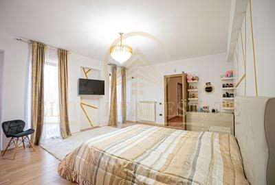 Stațiunea Mamaia Nord / Langa mare - Vânzare casa deosebita P+1E - 26