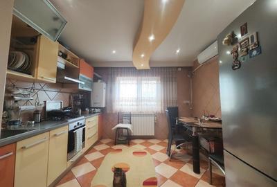 Apartament cu 2 camere decomandat în Costin Georgian - 8