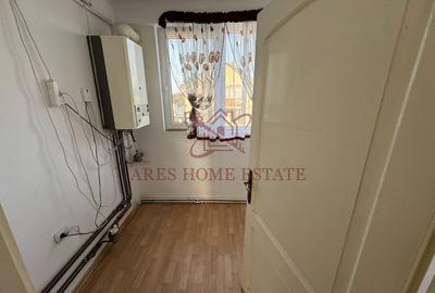 Casă 7 camere de vânzare/închiriere Izvin + anexă 90 mp- Comision 0 - 18