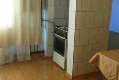 Apartament cu 3 camere semidecomandat în Central - 8