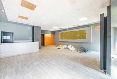 Spațiu comercial, de 152 mp, în Central - 2