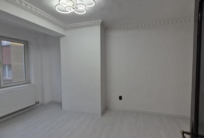 De vânzare Vilă individuala 11 camere curte proprie Parcul Carol De vânzare Vilă individuala 11 camere curte proprie Parcul Carol - 24