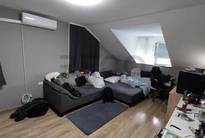 Casă cu 7 camere cu Teren 2203 Mp în Sântion - 3