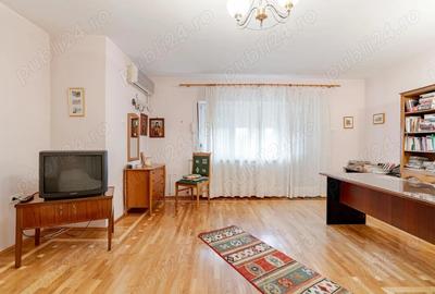 Casă cu 2 camere cu Teren 2649 Mp în Ciofliceni - 2