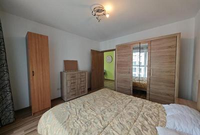 Apartament cu 2 camere decomandat, mobilat în Tractorul - 8