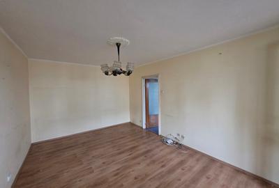 Jean Steriadi, 5 minute metrou 1 Decembrie 1918, bloc reabilitat, - 4