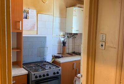Apartament cu 2 camere decomandat în Rahova - 2
