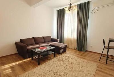 Apartament cu 2 camere decomandat în Berceni