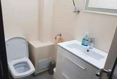 Inchiriez apartament cu 3camere - 2