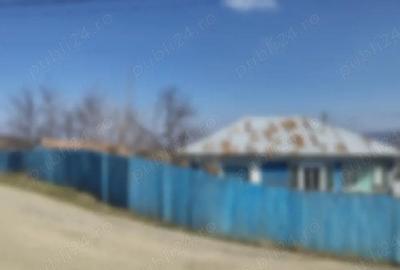 Casă cu 4 camere cu Teren 1900 Mp în Central - 3