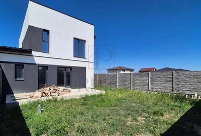 GIROC - Duplex despartit prin camera - 4 Camere - Toate util GIROC - Duplex despartit prin camera - 4 Camere - Toate util - 3