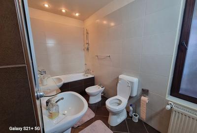 Vilă cu 4 camere de închiriat în zona Braytim cu piscina - 8