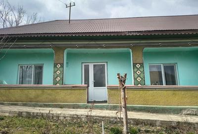 Casă cu 4 camere cu Teren 2500 Mp în Central - 4