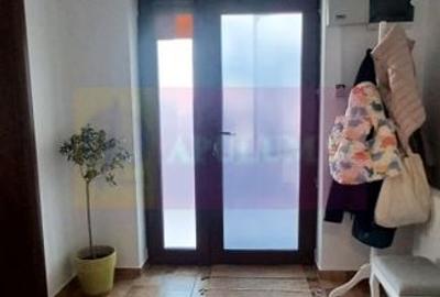 Săbăreni, casă parter 162 mp, curte 575 mp. Acasă - 11