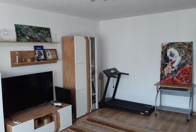 Apartament cu 3 camere decomandat în Unirii - 2
