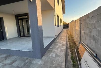 Duplex cu 4 camere cu Canalizare în Moșnița Veche - 3