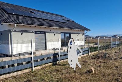 Casă cu 3 camere în Sânpetru - 6
