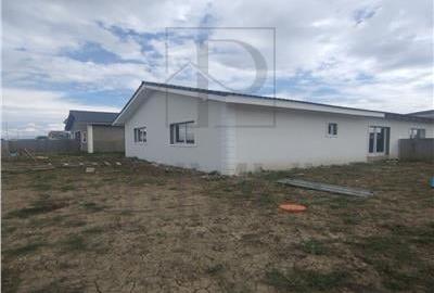 Duplex toate utilitatile - iluminat stradal - doua fronturi - pret de apartament Duplex toate utilitatile - iluminat stradal - doua fronturi - pret de apartament - 6