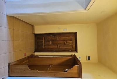 Apartament cu 3 camere decomandat în Central - 1