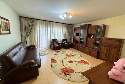 Apartament cu 2 camere decomandat, mobilat în Est